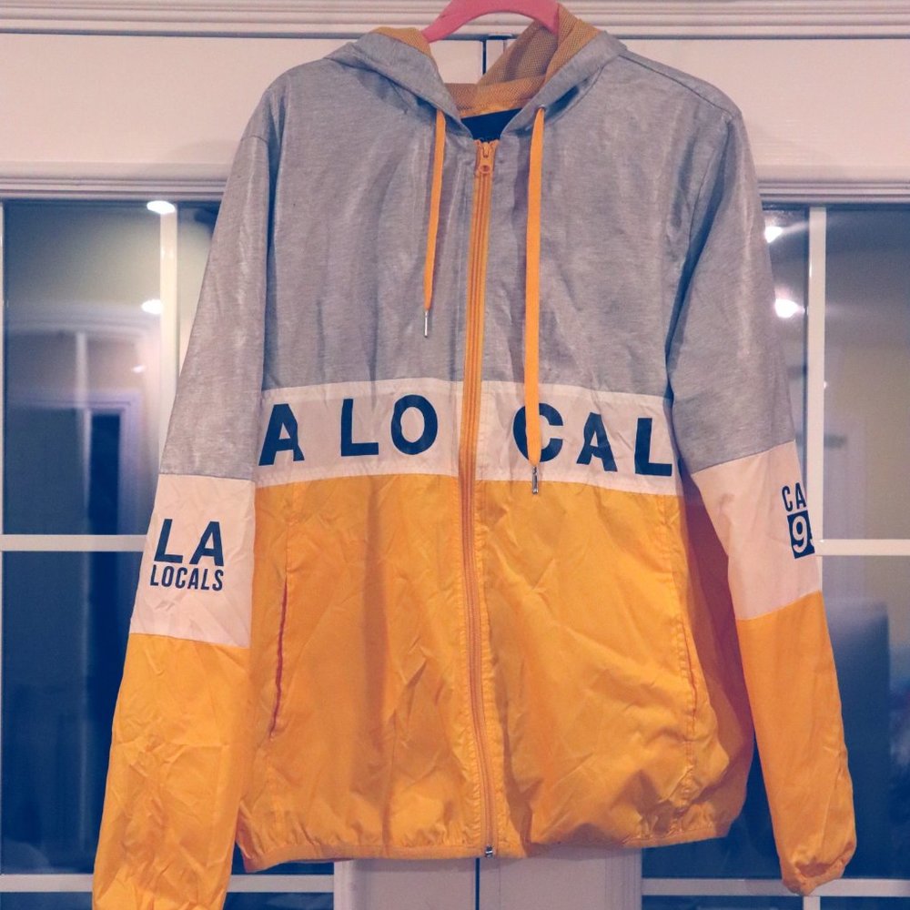 Trendy Wind Breaker